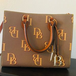 NWOT Dooney and Bourke tote